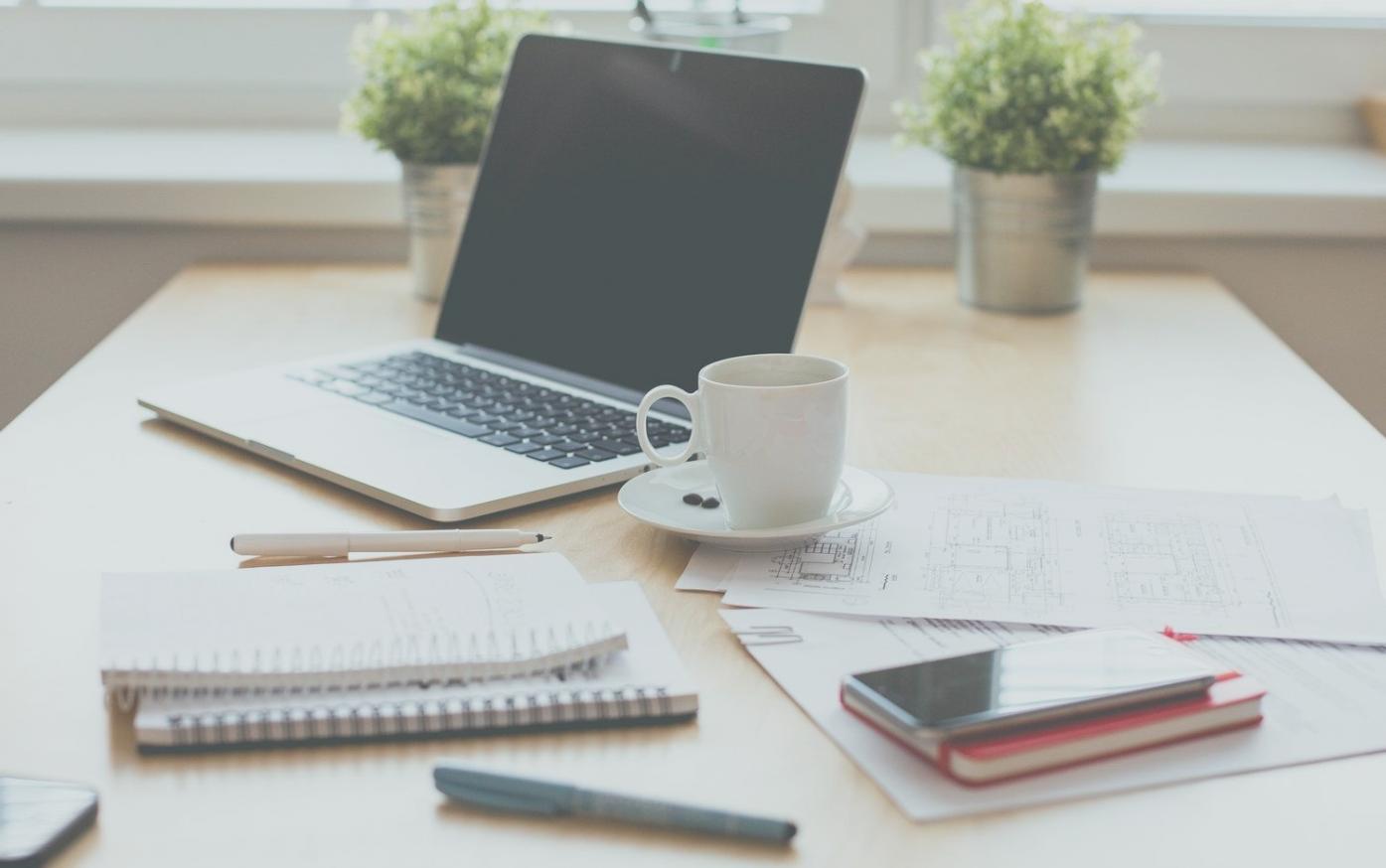 Berufseinsteiger beim praktischen Kommunikationstraining